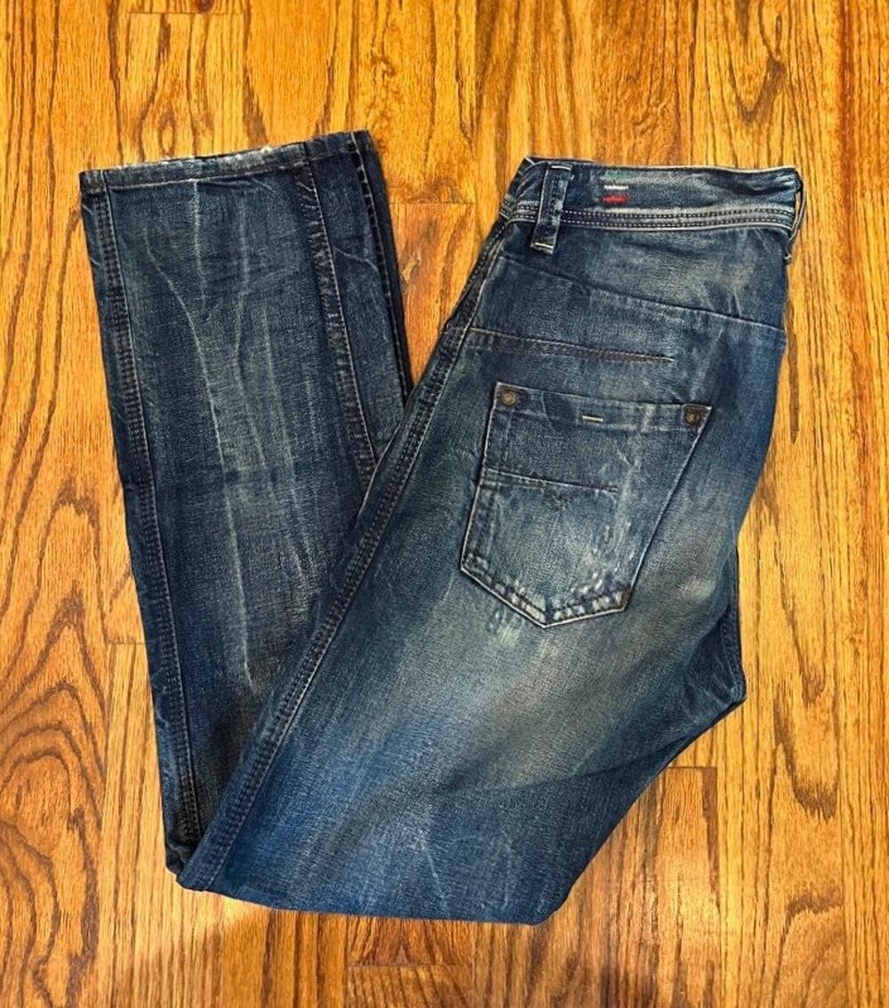 Diesel Men's Straight Jeans in Washed Blue